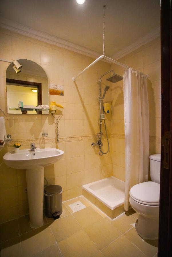 La Villa Suites Hotel Доха Экстерьер фото